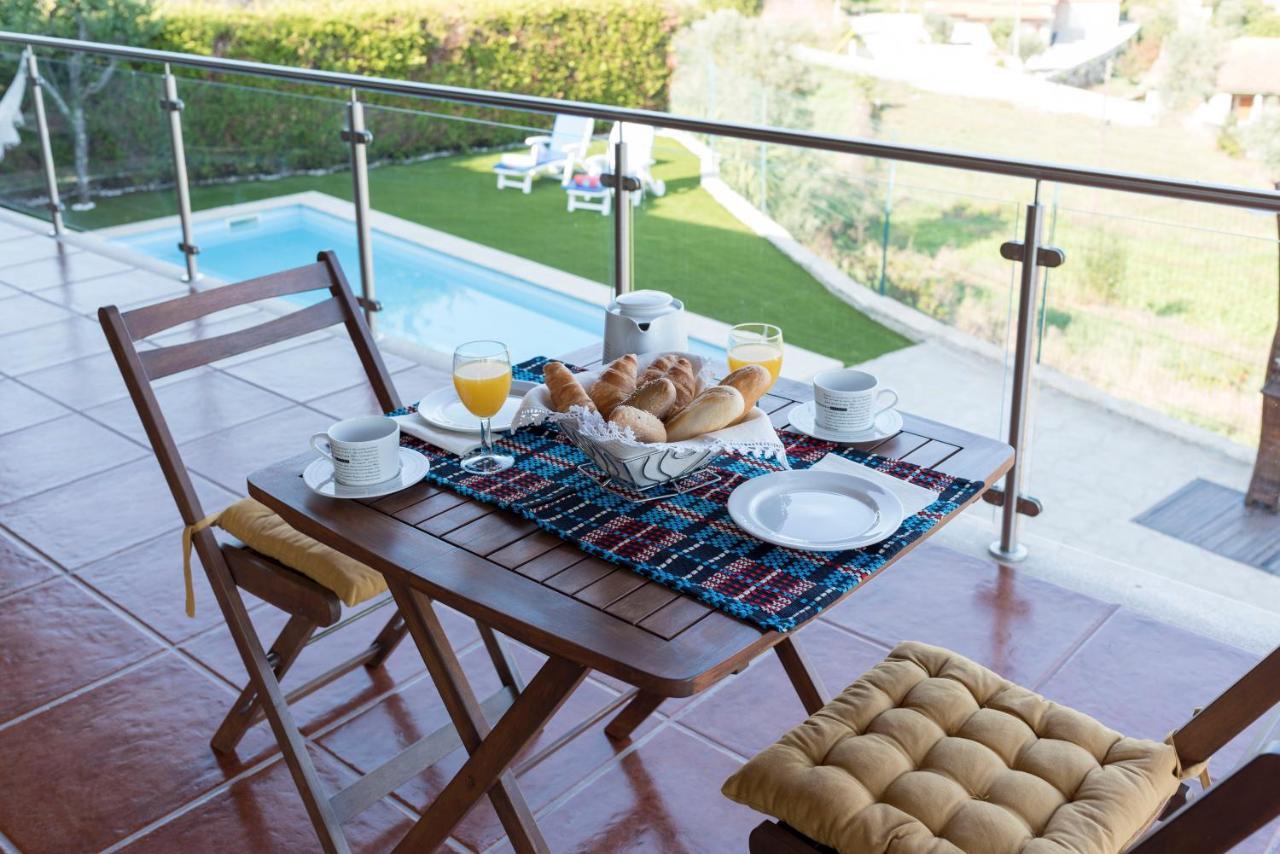 LovelyStay - Casa Guimas Penafiel Esterno foto