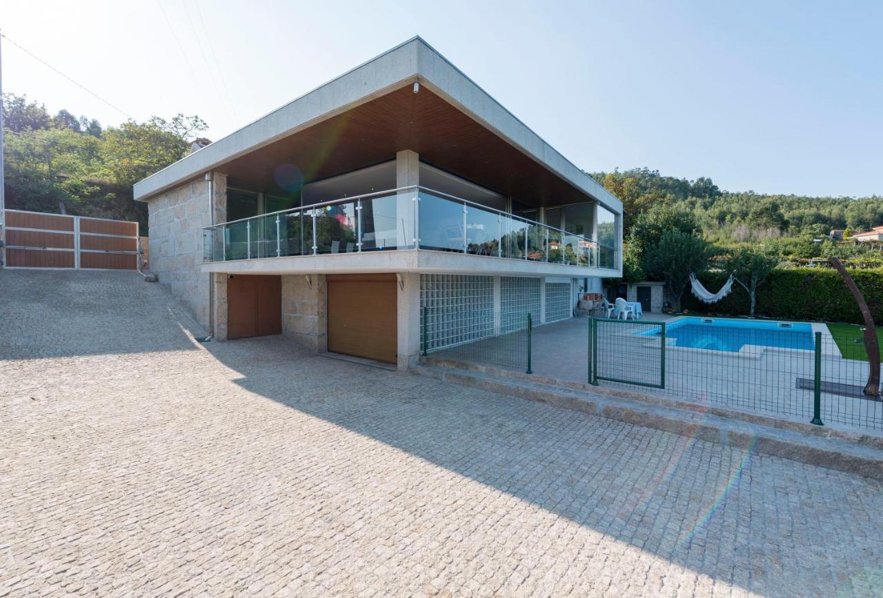 LovelyStay - Casa Guimas Penafiel Esterno foto